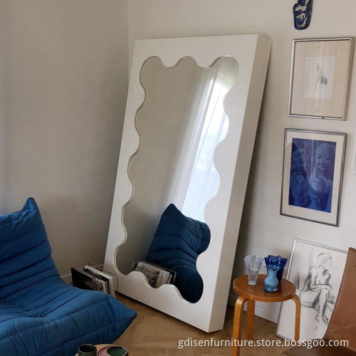 Wavy Mirror Full-Body Wall-Mounted Mirror